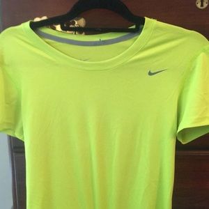 Nike dri-fit short sleeved t-shirt sz small